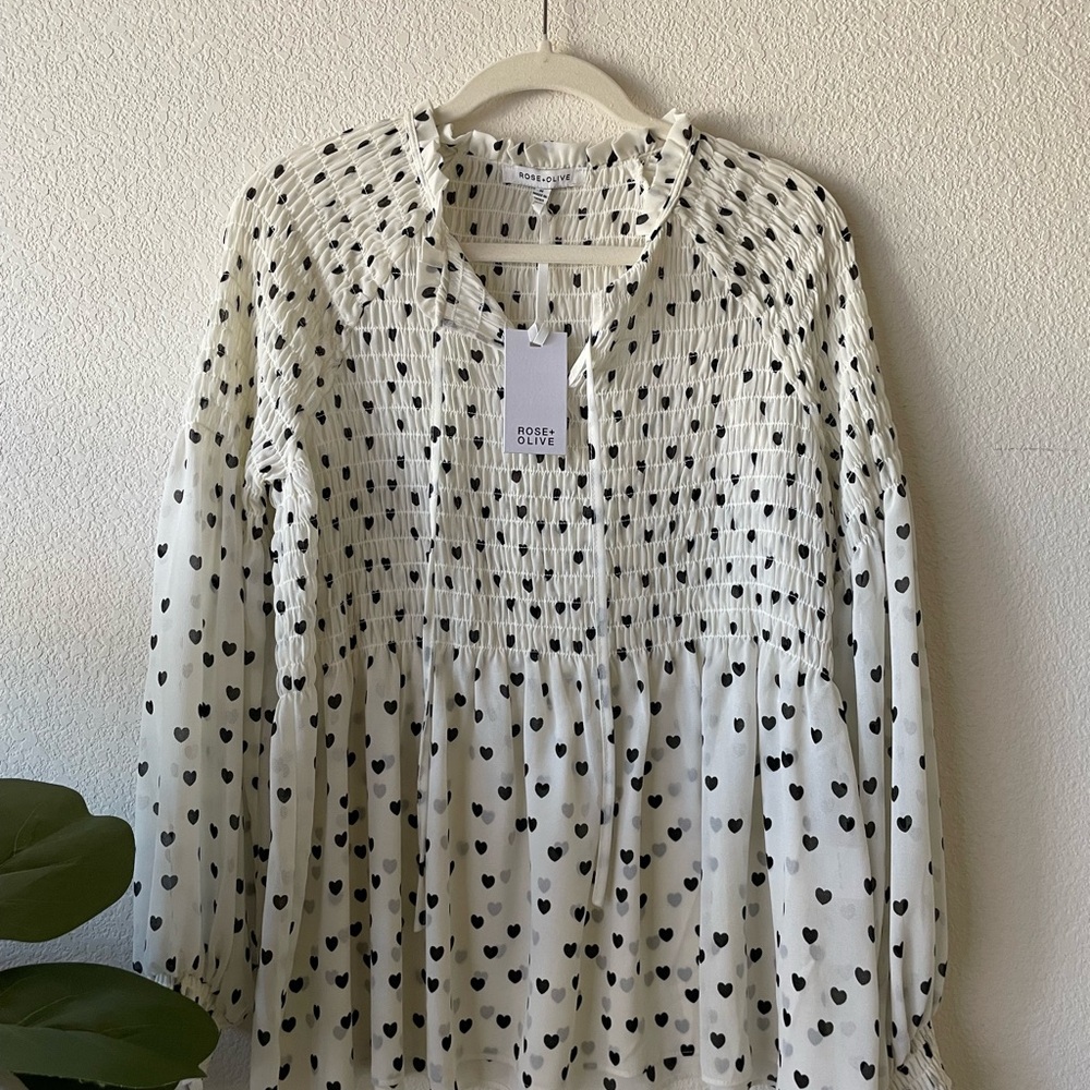 NWT Rose & Olive Cream Blouse with Black Heart Print